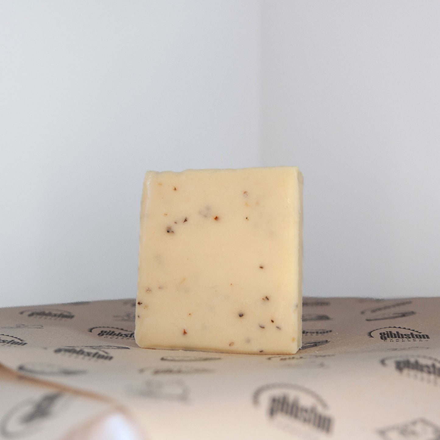 Cracked Pepper Gouda