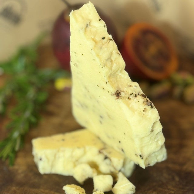 Cracked Pepper Gouda